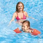 Aripioare de înot gonflabile Deluxe, 23×15 cm, 3–6 ani, Intex (58642) - imagine 2