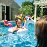 Colac gonflabil de înot cu design animal, 3 modele, 3–6 ani, Intex (59221) - imagine 2