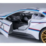Mașină din metal 1:24 BMW 3.0 CSL Hommage R alb cu sunete si lumini (se deschid usile) (68257A/2) - imagine 6