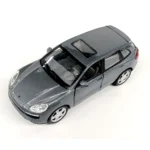 Mașină din metal 1:32 Porsche Cayenne (se deschid usile) (32324)