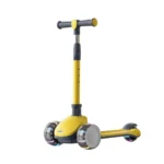 Trotinetă pentru copii cu 3 roți luminoase, platformă cu lumini și muzică, galben, RTM Scooter (88313)