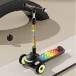 Trotinetă pentru copii cu 3 roți luminoase, platformă cu muzică și lumini, ghidon cu lumini, negru, RTM Scooter (40465) - imagine 2